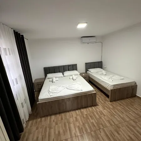 Elby Apartments Berat Exterior photo